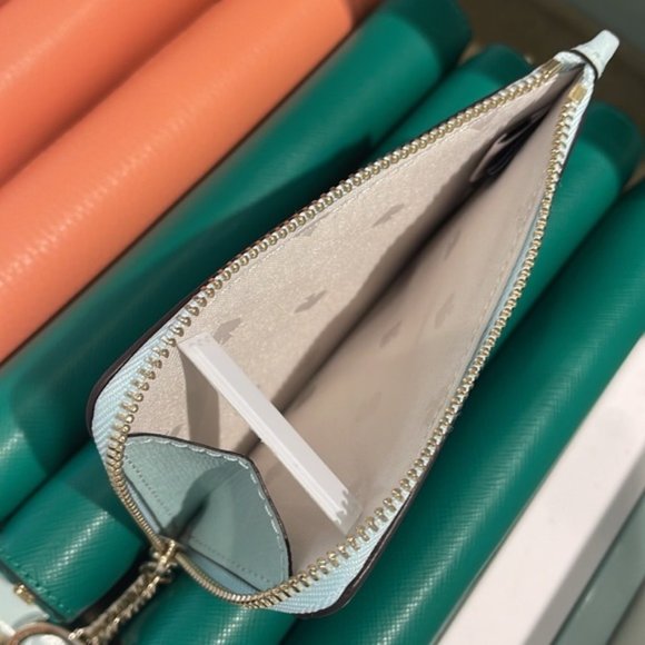 Kate Spade Darcy Medium L-Zip Card Holder Blue Glow - Picture 13 of 13